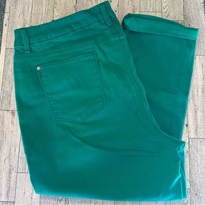 Chico’s Size 3P So Slimming Girlfriend 5 Pocket Crop Pant Jean